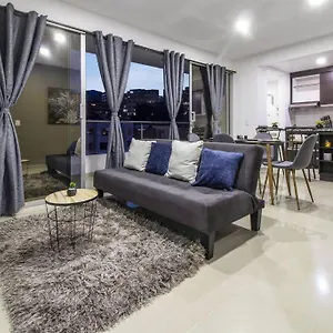  Apartamento Amplio Apartamento En Calasanz - Estadio