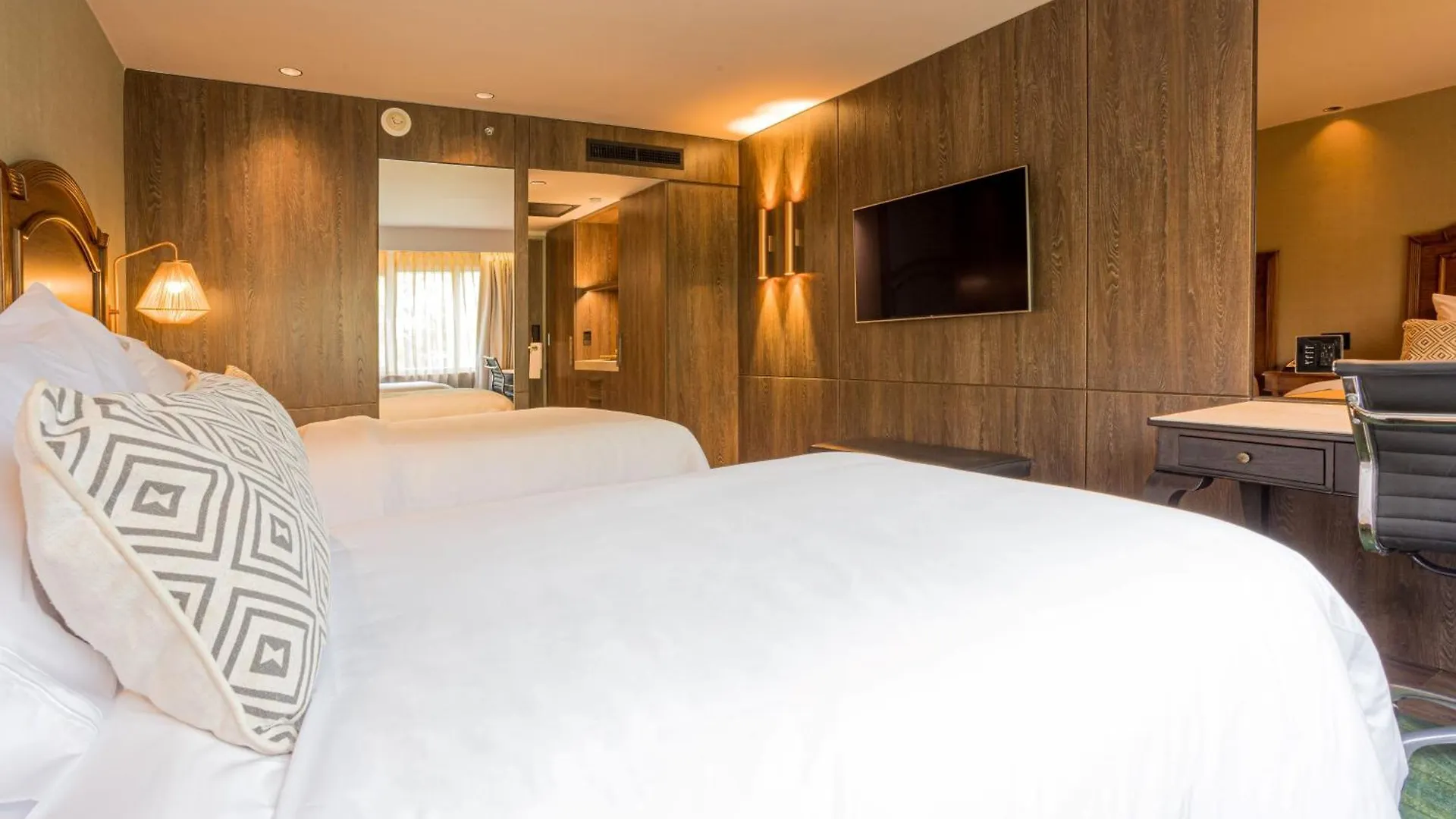 Отель Intercontinental Medellin - Movich By Ihg